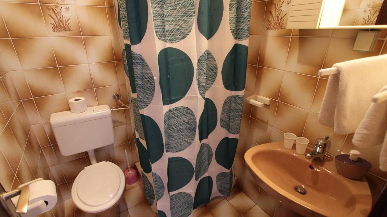 Room Jelka 3 Malinska Eksteriør billede